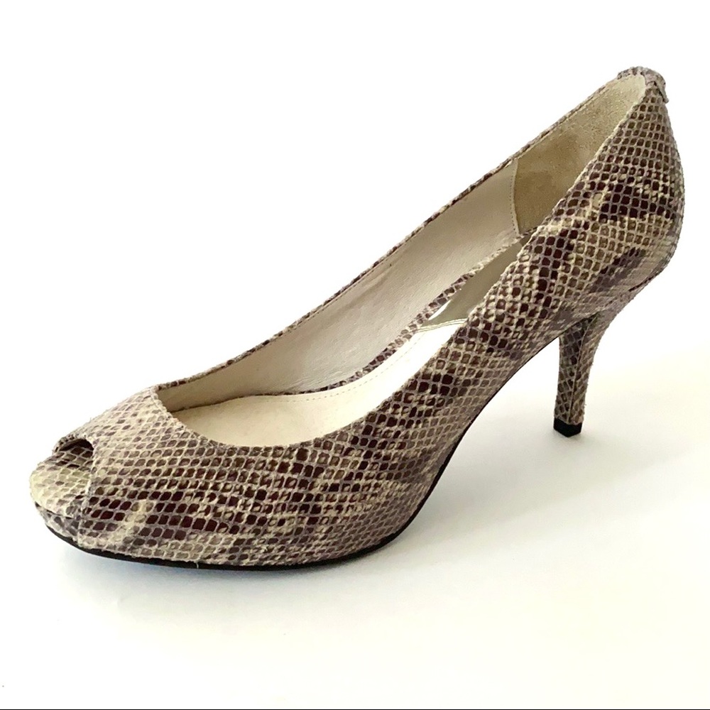 NEW NWOT MICHAEL Michael Kors 👡 brown beige leather snake pattern and texture